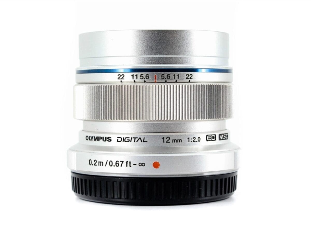 M.Zuiko Digital ED 12mm F2.0 / EW-M1220 silver