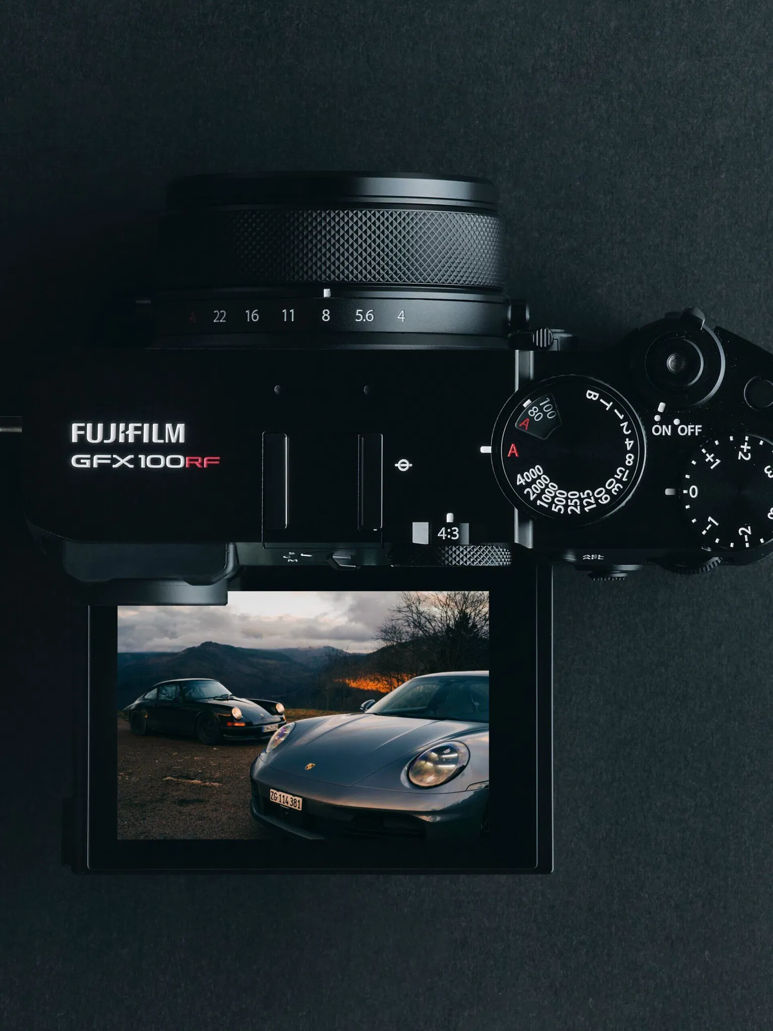 Fujifilm GFX100RF 102MP Silver - Image 3