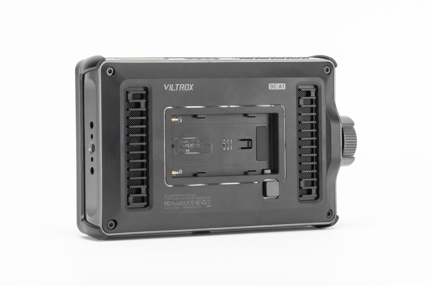Viltrox DC-A1 7" Full HD HDMI 2.0 On-Camera Monitor With Touchscreen and 4K Support - Image 3