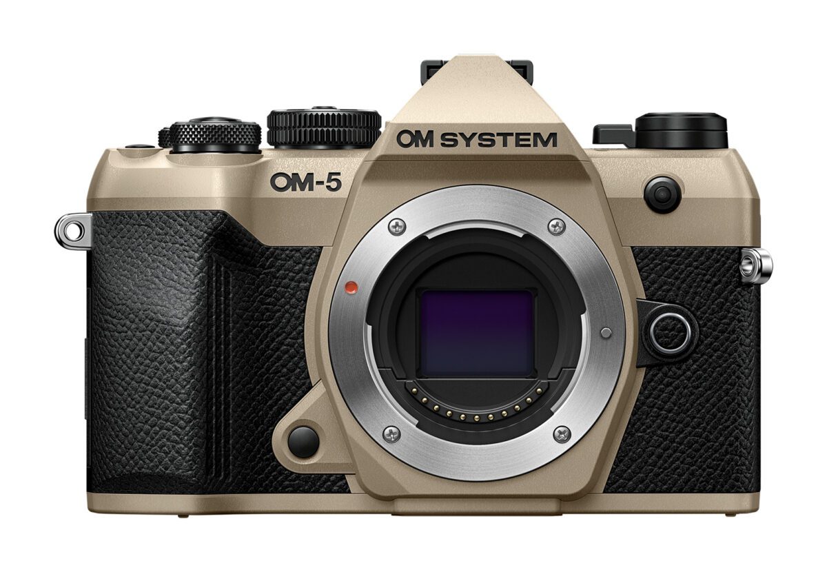 Olympus OM-5 II body sand beige, BLS-50 Battery, Eyecup, USB Connection Cable, Shoulder Strap
