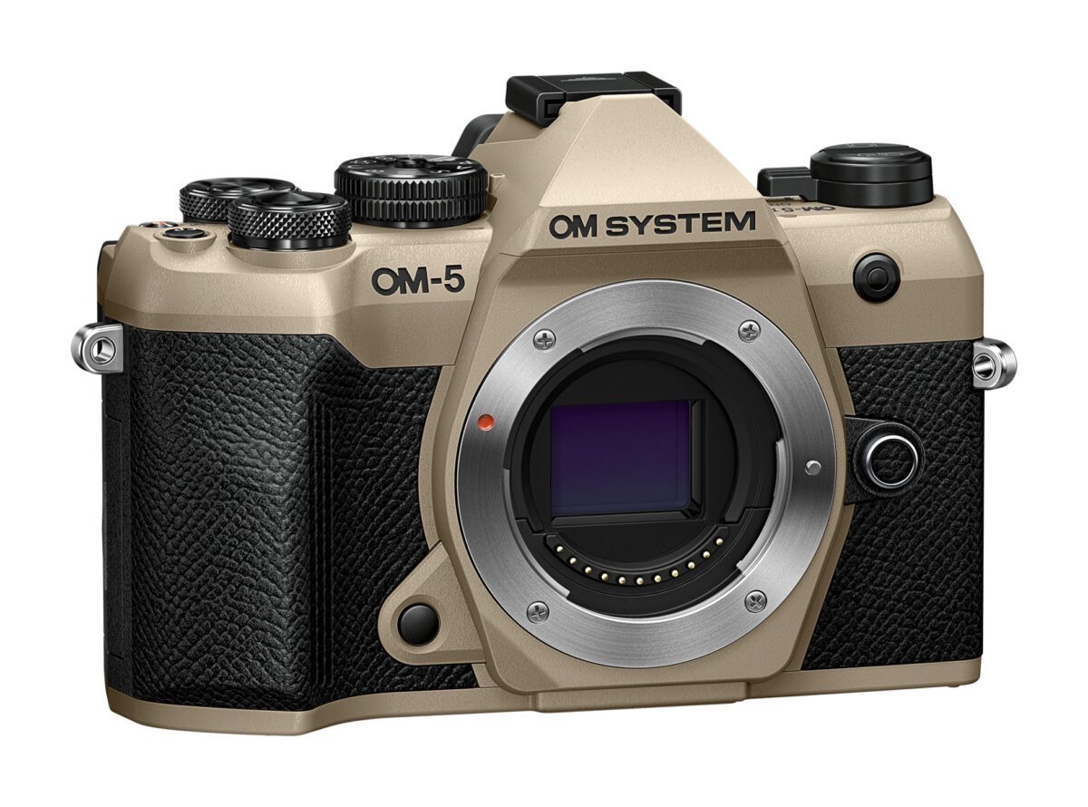 Olympus OM-5 II body sand beige, BLS-50 Battery, Eyecup, USB Connection Cable, Shoulder Strap - Image 3