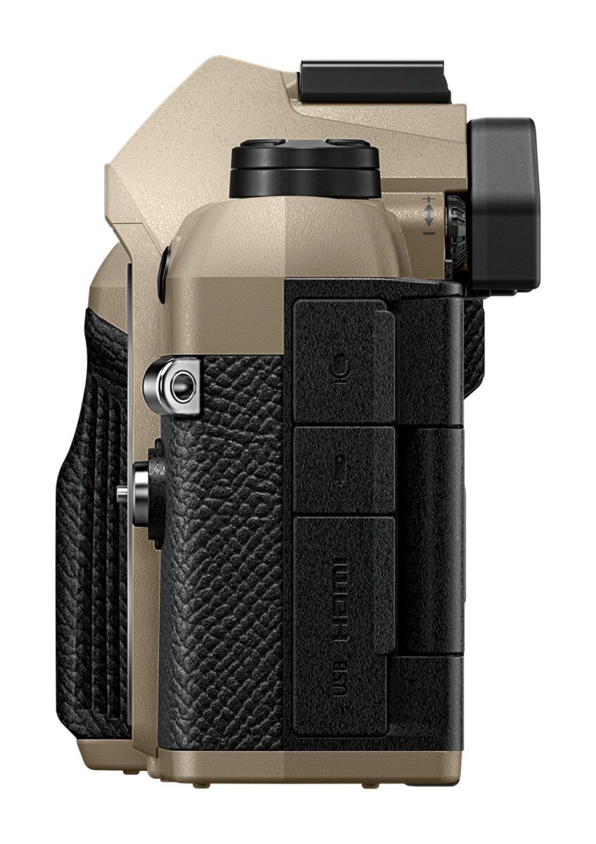 Olympus OM-5 II body sand beige, BLS-50 Battery, Eyecup, USB Connection Cable, Shoulder Strap - Image 4
