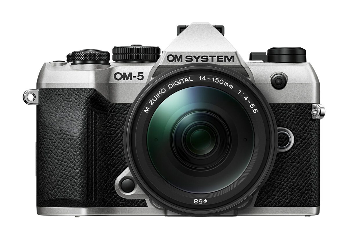 Olympus OM-5 II 1415-2 Kit silver, OM-5 II body silver M.Zuiko Digital 14-150mm F4-5.6 II lens black
