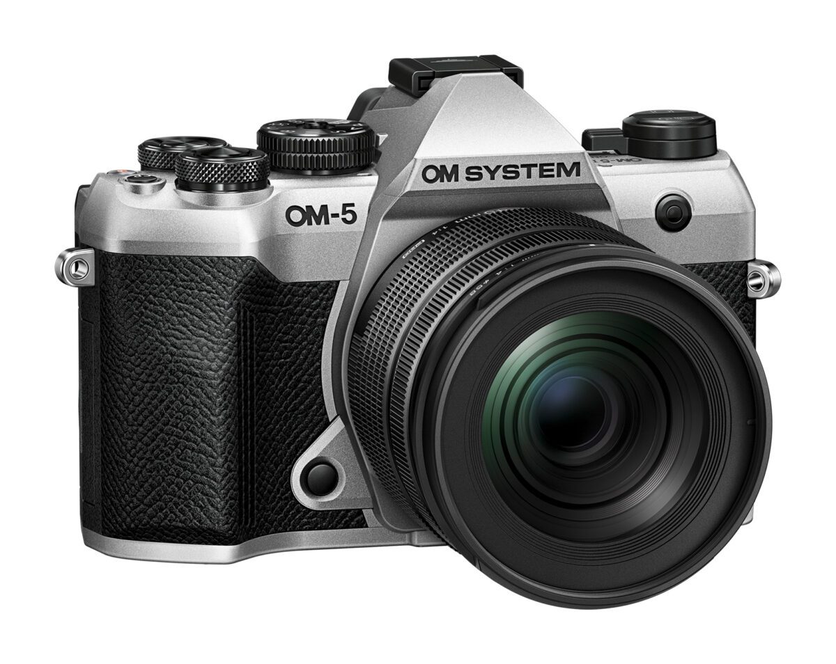 Olympus OM-5 II 1245 Kit silver, OM-5 II body silver, M.Zuiko Digital 12-45mm F4 PRO lens Black - Image 4