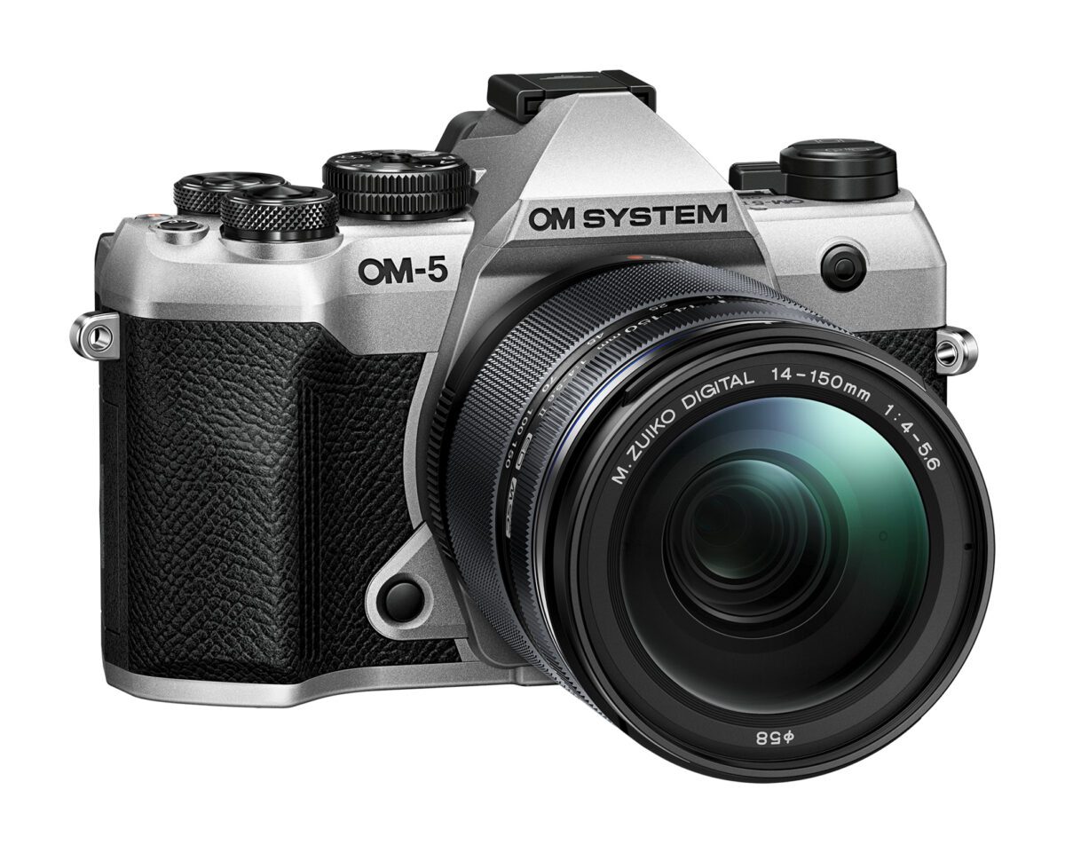 Olympus OM-5 II 1415-2 Kit silver, OM-5 II body silver M.Zuiko Digital 14-150mm F4-5.6 II lens black - Image 2