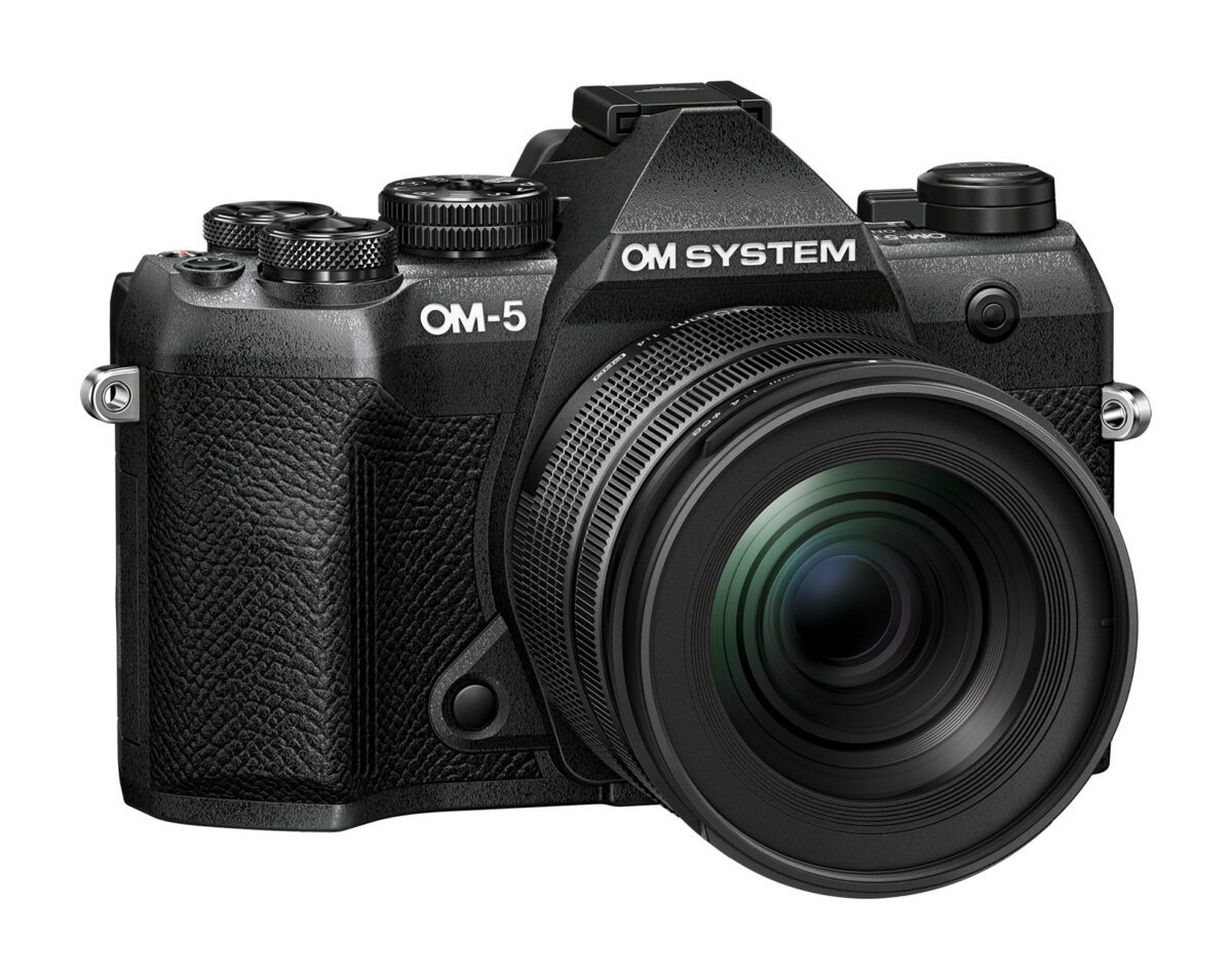 Olympus OM-5 II 1245 Kit black, OM-5 II body black, M.Zuiko Digital 12-45mm F4 PRO lens black,BLS-50 - Image 4