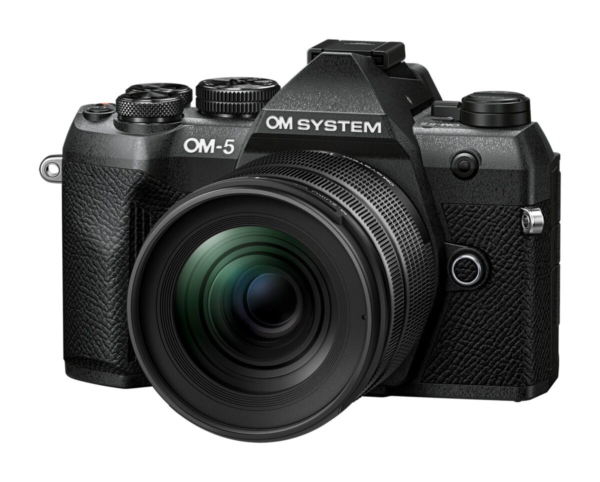Olympus OM-5 II 1245 Kit black, OM-5 II body black, M.Zuiko Digital 12-45mm F4 PRO lens black,BLS-50 - Image 3