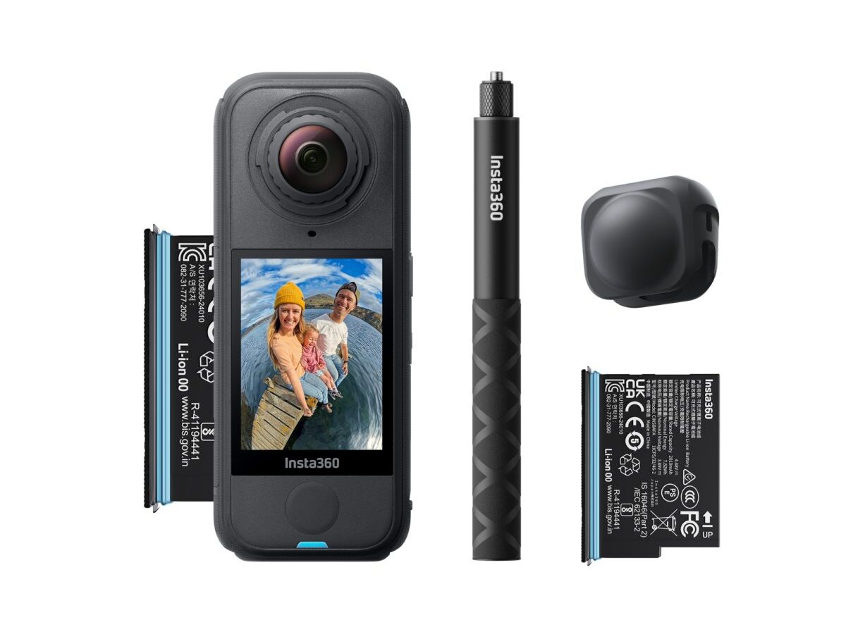 Insta360 X4 Air Starter Bundle - Lightweight 8K 360 AI ActionCam Selfie stick, 2x battery, lens cap