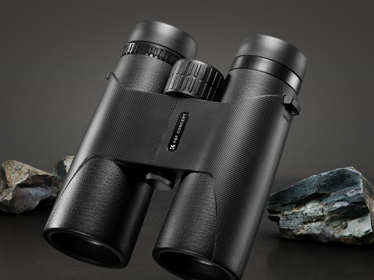 Alternative view of K&F Concept KF33.081 10X42 Waterproof IP66 Binoculars with BAK4 prism