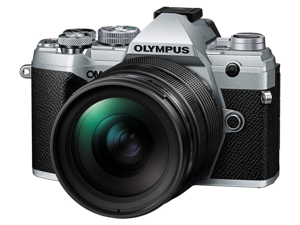 Alternative view of Olympus M.Zuiko Digital ED 12-40mm F2.8 PRO II incl. Lens hood & Wrapping cloth