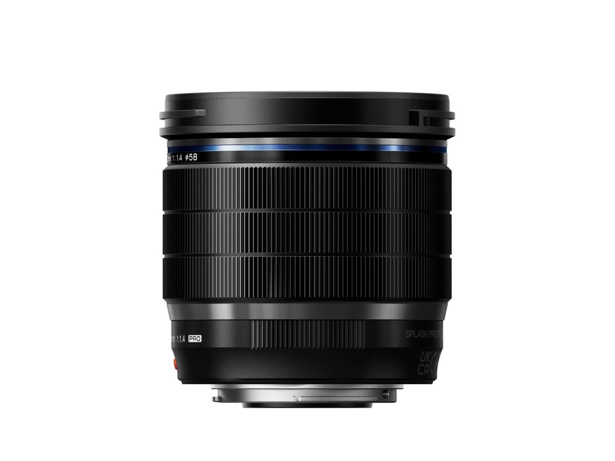 Alternative view of Olympus OM SYSTEM M.Zuiko PRO Digital ED 20mm 1:1.4  incl. Lens hood & Wrapping cloth
